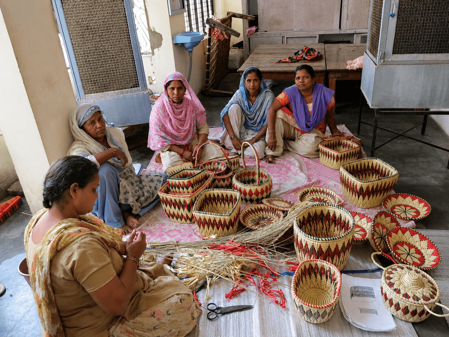 Moonj craft artisan at work
